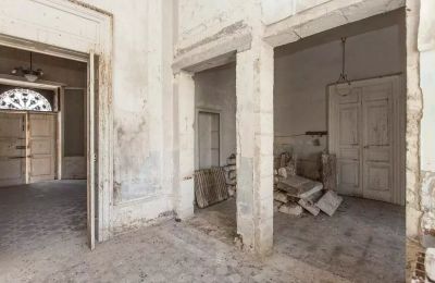 Historische villa te koop Latiano, Puglia:  