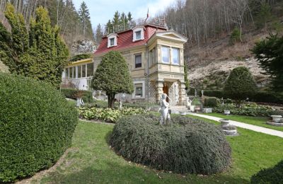 Historische villa te koop 72574 Bad Urach, Baden-Württemberg:  Westansicht