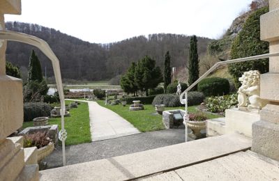 Historische villa te koop 72574 Bad Urach, Baden-Württemberg:  Blick in den Garten