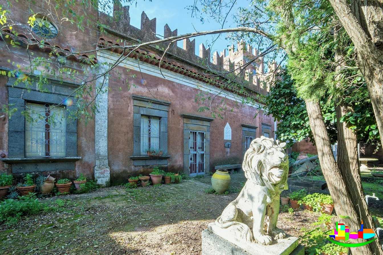 Billeder Slot med have til salg på Sicilien