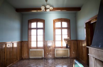 Historische villa te koop Chmielniki, województwo kujawsko-pomorskie:  Woonkamer