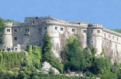 Burg kaufen Abruzzen:  Außenansicht