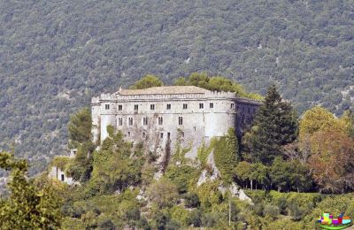 Charakterimmobilien, Mittelalterliche Burg in der Region Abruzzen