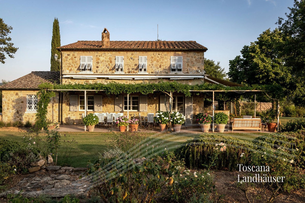 Images Charmant historisch Toscaans landhuis met 42 hectare grond
