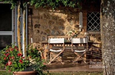Landhus købe Manciano, Toscana:  RIF 3084 Terrasse am Haus