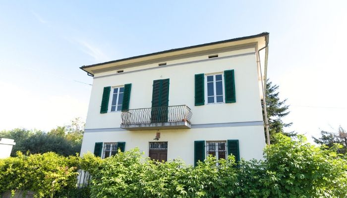 Historische villa te koop Lucca, Toscane,  Italië