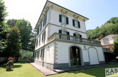 Historische villa te koop Bagni di Lucca, Toscane:  