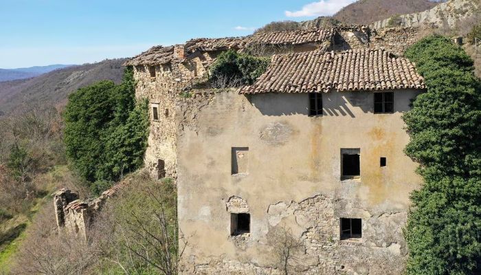 Borg til salg 06026 Pietralunga, Umbria,  Italien