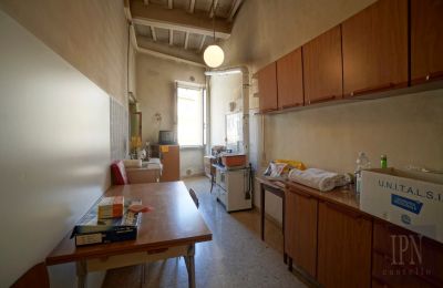 Byhus til salgs 06019 Umbertide, Piazza 25 Aprile, Umbria, Bilde 16/25