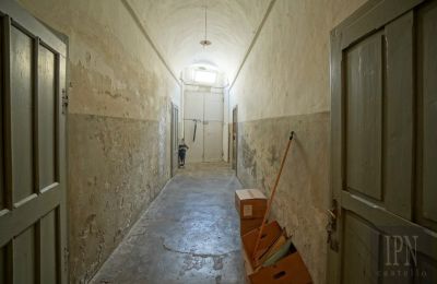 Byhus til salgs 06019 Umbertide, Piazza 25 Aprile, Umbria, Bilde 9/25