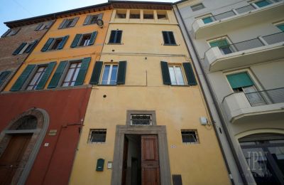 Byhus til salgs 06019 Umbertide, Piazza 25 Aprile, Umbria, Bilde 3/25