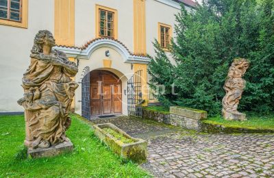 Burg Třebotov, Midden-Bohemen