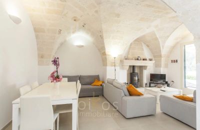 Historisk villa købe Oria, Puglia:  Stue