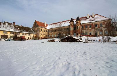 Schloss kaufen Karlovarský kraj:  