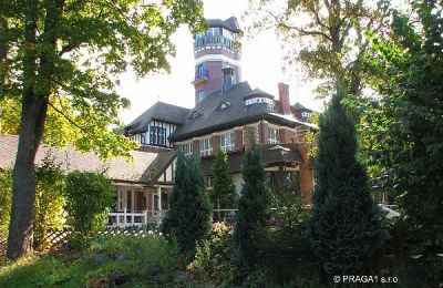 Historische Villa kaufen Karlovarský kraj:  Außenansicht