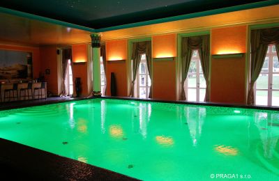Slot til salg Hlavní město Praha, Pool