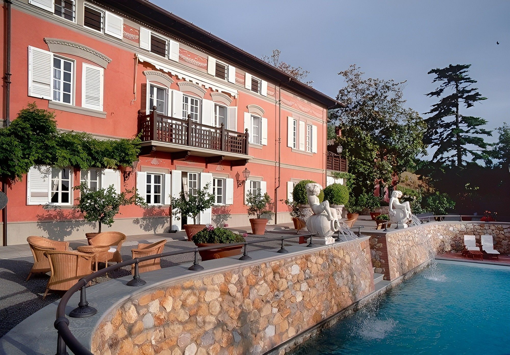 Images Indrukwekkende villa in Toscane, vlakbij het kasteel van Lari