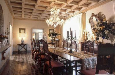 Historisk villa købe Lari, Toscana:  Stueområde