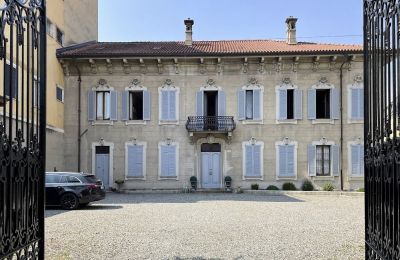 Historisk villa till salu Verbano-Cusio-Ossola, Intra, Piemonte:  Utsikt utifrån