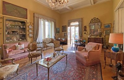 Historische villa te koop Verbania, Piemonte:  Woonkamer