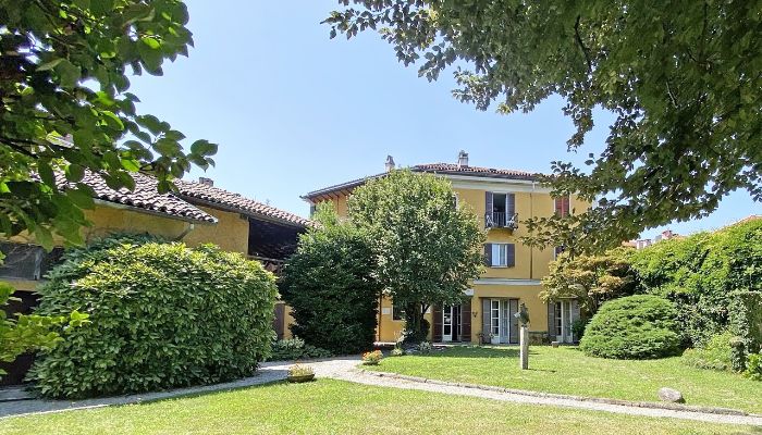 Historisk villa til salgs Verbano-Cusio-Ossola, Intra,  Italia