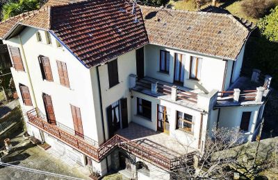 Historisk villa till salu 28010 Nebbiuno, Alto Vergante, Piemonte:  