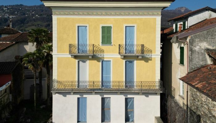 Historisk villa til salgs 28838 Stresa, Piemonte,  Italia