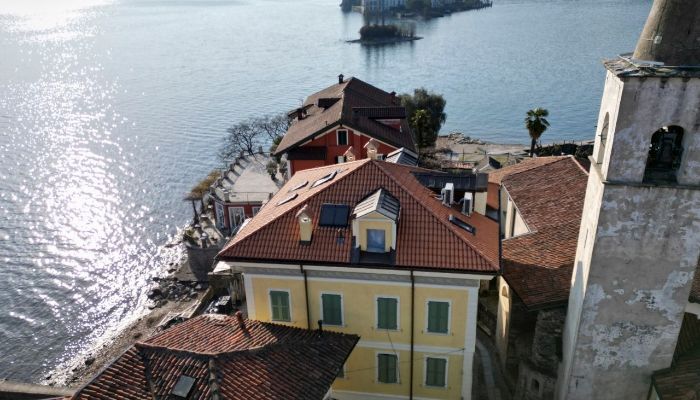 Historisk villa til salgs 28838 Stresa, Piemonte,  Italia