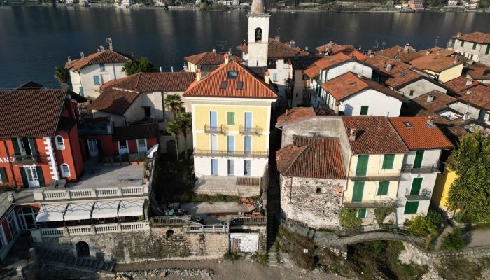 Historisk villa til salg 28838 Stresa, Piemonte,  Italien
