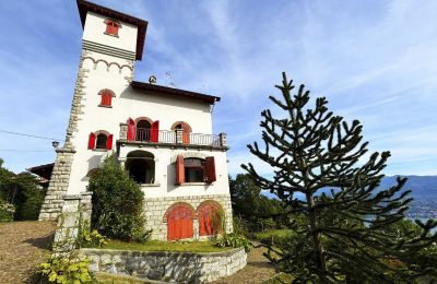 Historisk villa till salu 28894 Boleto, Piemonte:  