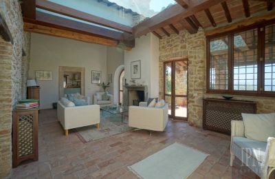 Lantligt hus till salu 06056 Massa Martana, Torretta Martana, Umbria:  