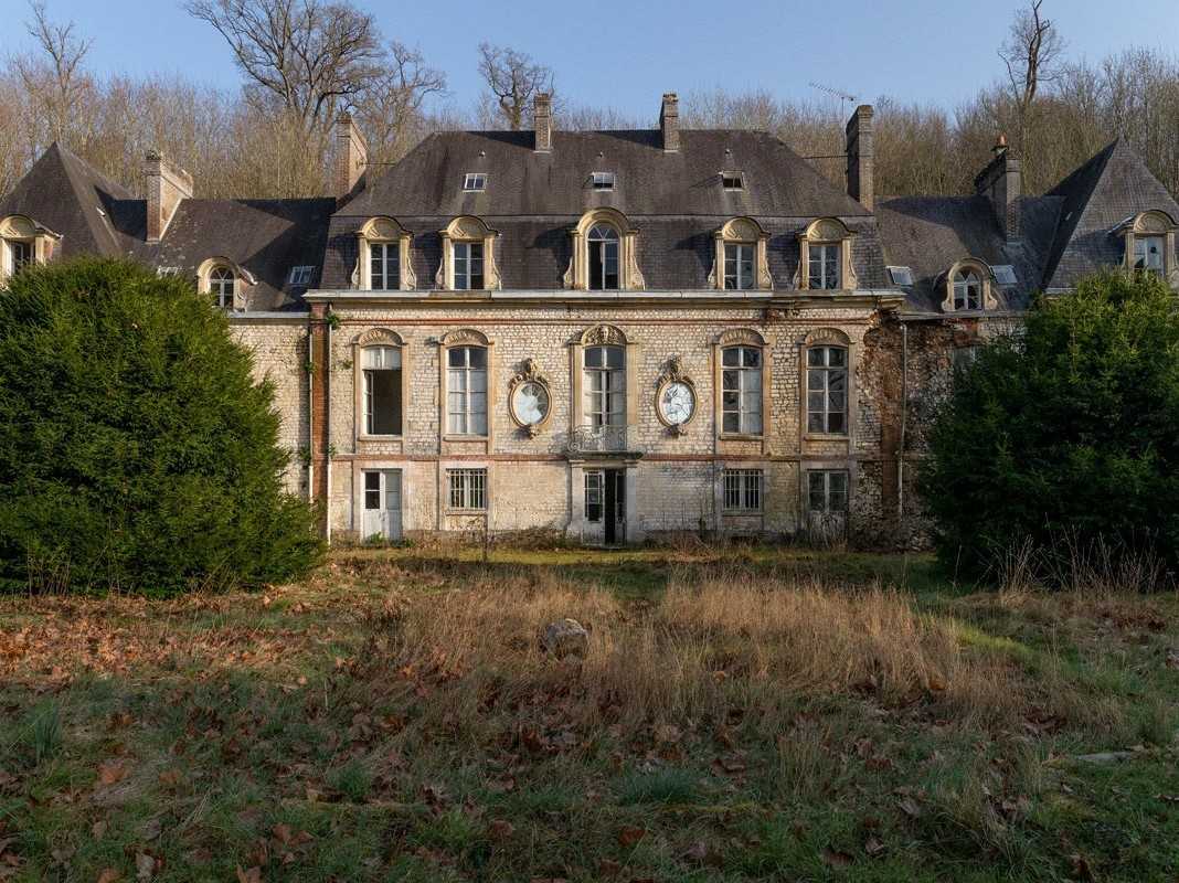 Billeder Renoveringskrævende Château i Normandiet