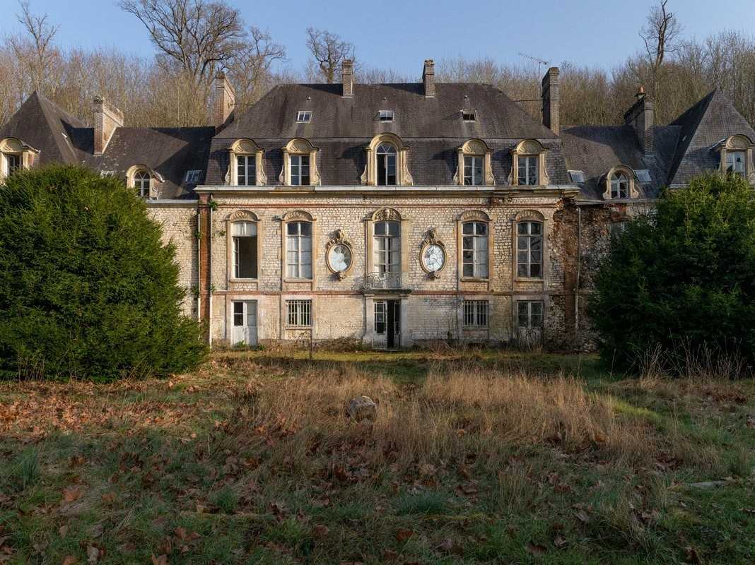 Bilder Fixer upper castle in Normandy