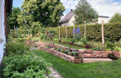 Historische Villa kaufen 55758 Sulzbach, Kirchstraße 12, Rheinland-Pfalz:  Natursteinmäuerchen im Garten