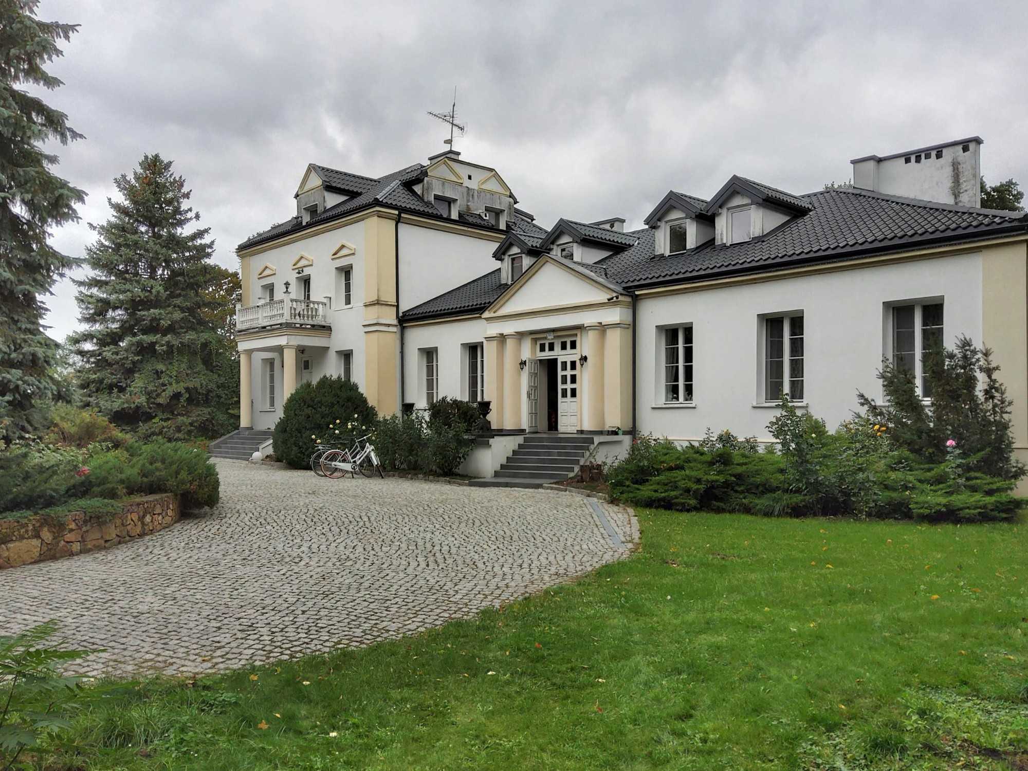 Bilder Country estate with manor and park near Warsaw - SPA Hotel