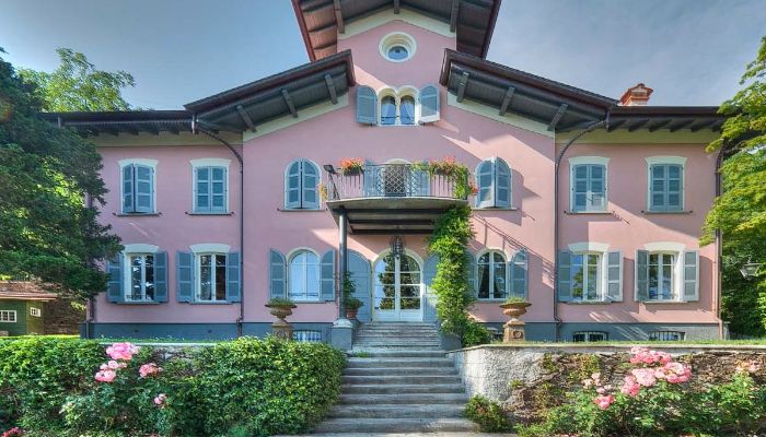 Historische villa te koop Verbania, Piemonte,  Italië