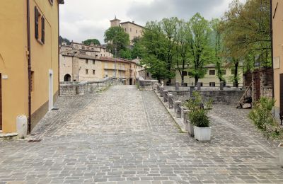 Kasteel te koop Piobbico, Garibaldi  95, Marche:  