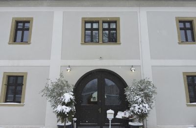 Herrenhaus/Gutshaus kaufen Sędzisław, Dwór w Sędzisławiu, Niederschlesien:  