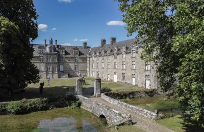Slott til salgs Le Mans, Pays de la Loire, Innkjørsel
