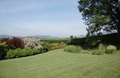 Historische villa te koop Merate, Lombardije:  Uitzicht 