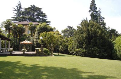 Historisk villa til salg Merate, Lombardiet, Have