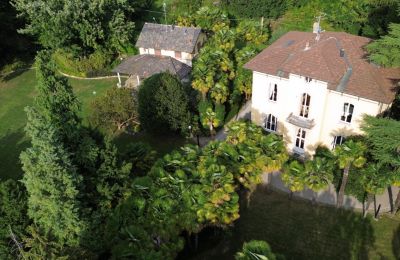 Historische Villa kaufen Merate, Lombardei:  Drohne