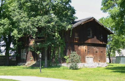 Kasteel te koop Radoszewnica, województwo śląskie:  Bijgebouw