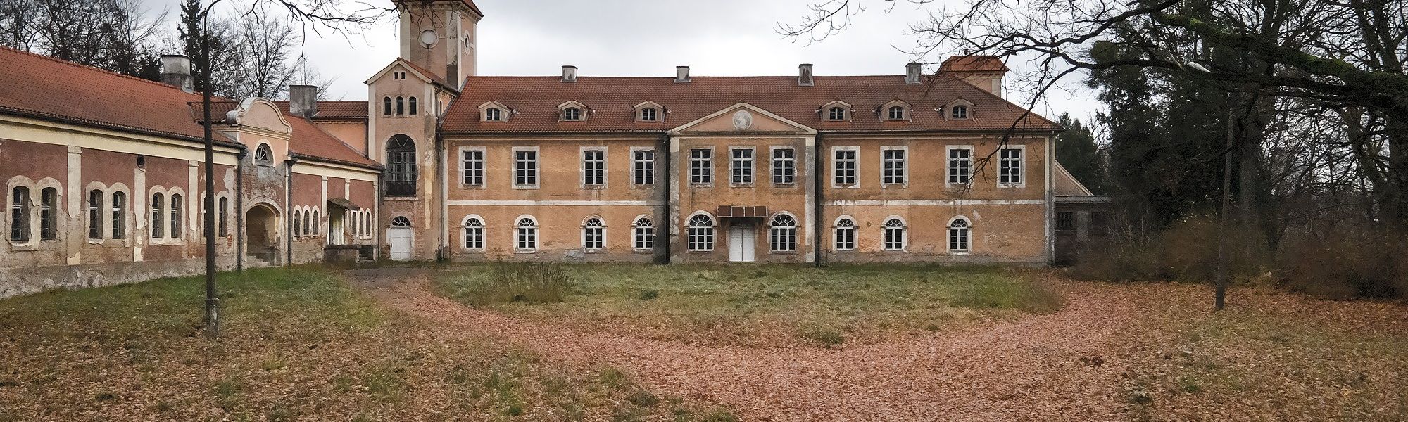 Bilder Palace in Dobrocin, Warmia-Masuria