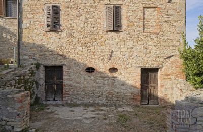 Historische toren te koop 06019 Spedalicchio, Umbria:  