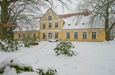 Herrenhaus/Gutshaus kaufen 17121 Böken, Dorfstr. 6, Mecklenburg-Vorpommern:  Außenansicht
