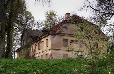 Charakterimmobilien, Kleines sanierungsbedürftiges Gutshaus in Upenieki, 92 km bis Riga