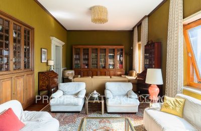 Historisk villa til salgs Bellano, Lombardia:  Stue