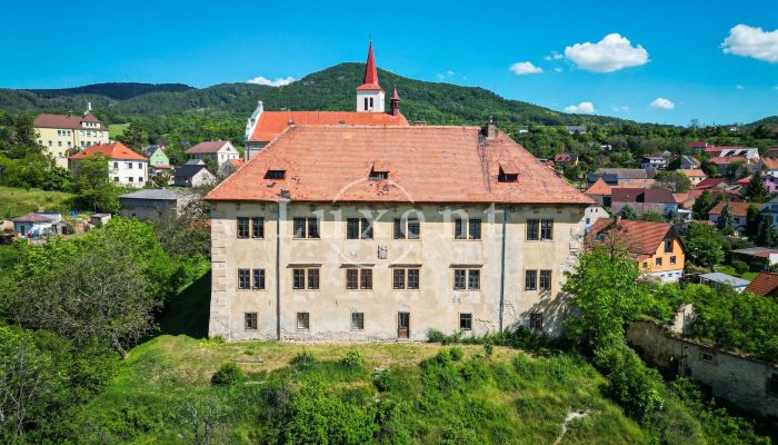 Slott til salgs Žitenice, Ústecký kraj,  Tsjekkia