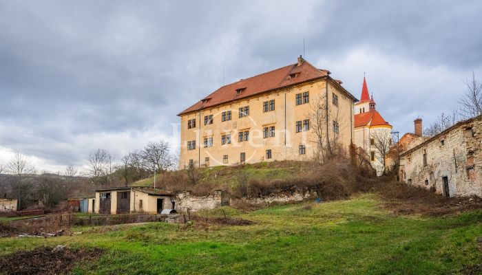 Slott til salgs Žitenice, Ústecký kraj,  Tsjekkia